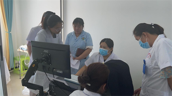 新视野全自动眼科设备助力新疆基层医疗机构健康服务提升