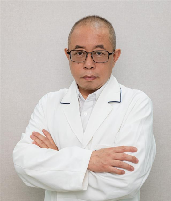 中安康华首席医学教授、细胞领域领跑者-李亮